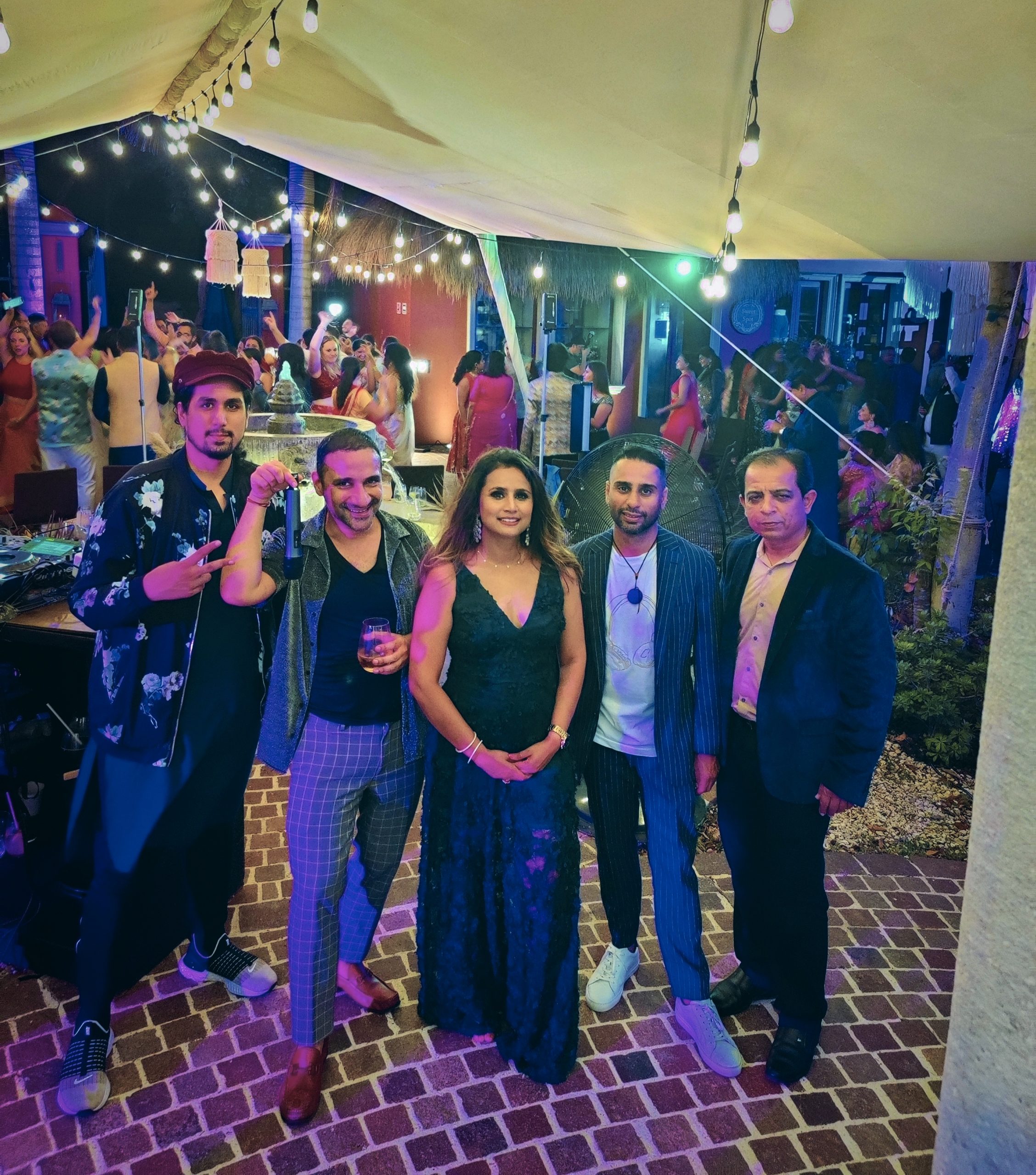 Live Band Destination wedding - cancun