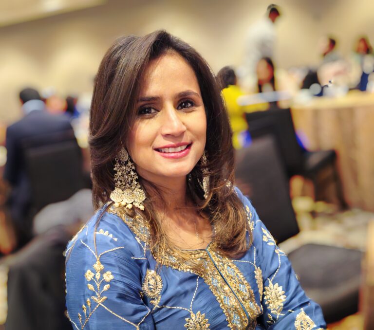 Exceptional Performance by Tina and Chirag: A Memorable Night of Unity and Music